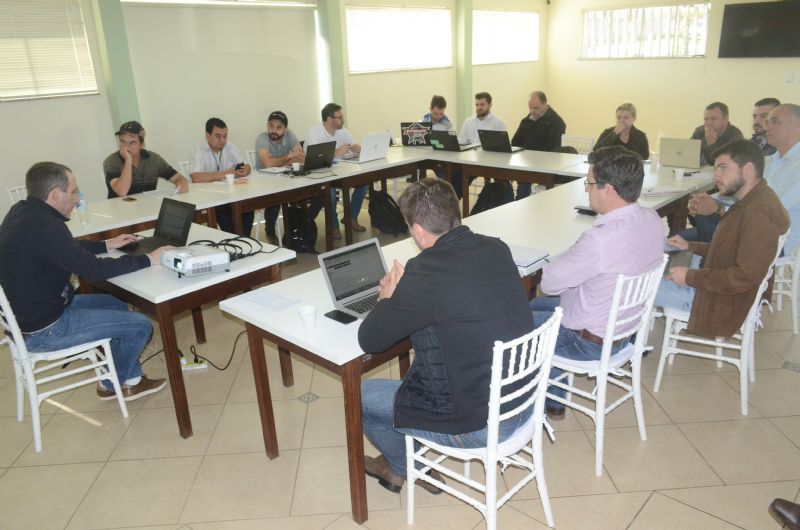 Painel levanta e divulga os custos da produ&ccedil;&atilde;o 