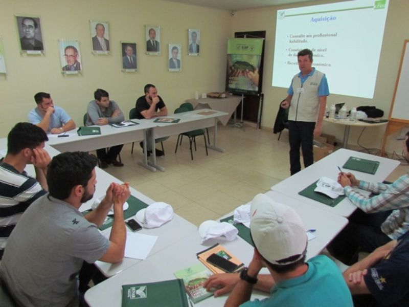 Sindicato Rural e SENAR-PR definem cursos de outubro