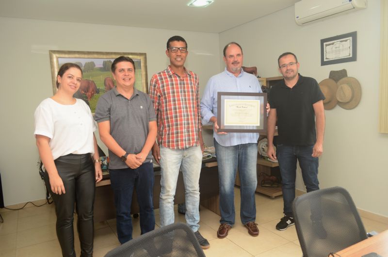  Sindicato Rural recebe homenagem proposta por Bernardo Ribas Carli