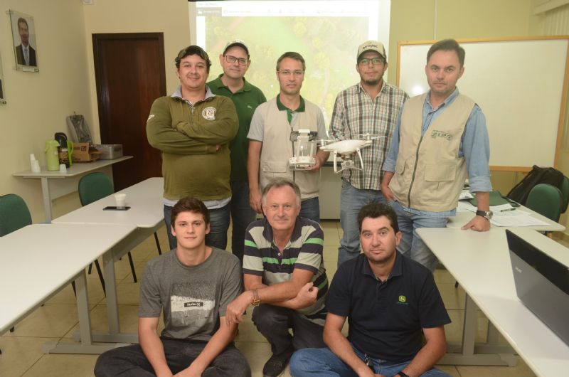 Produtores participam de curso de AP - Operação de Drones 