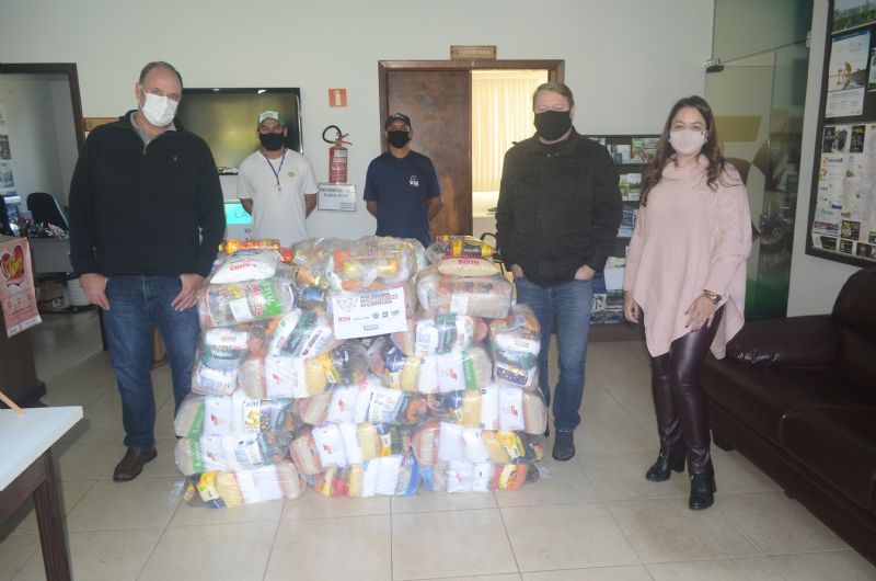Sindicato Rural entregou quase 1 tonelada de alimentos para Rede Solidária de Combate a Fome