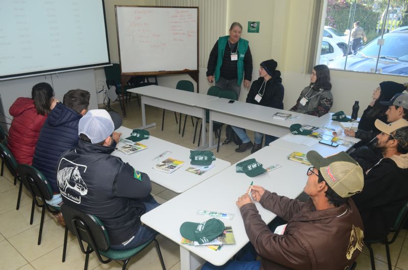 Sindicato Rural de Guarapuava e SENAR-PR dão início hoje a cinco cursos