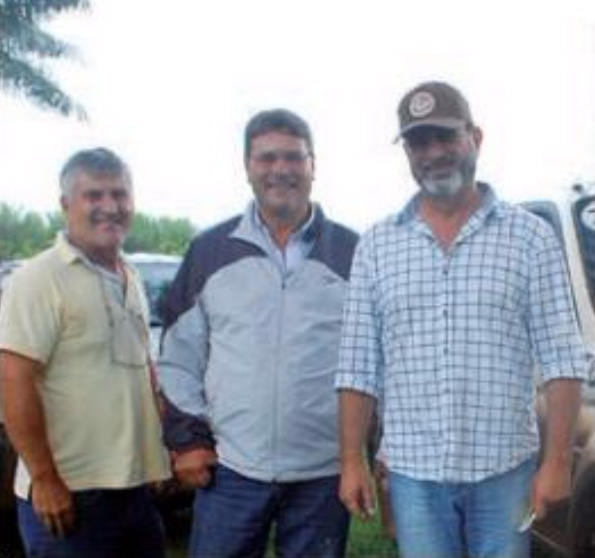 Anton Egles, Osnei Woinarovski e Jairo L. Ramos Neto