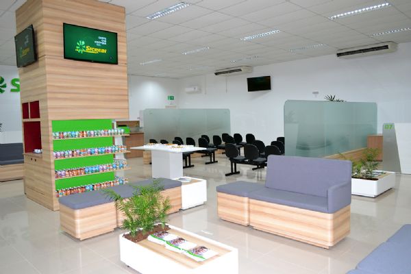 Sicredi reinaugura ag&ecirc;ncia em Realeza