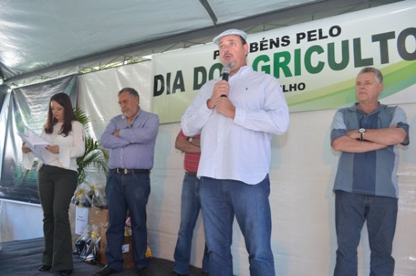 Dia do Agricultor reuniu mais de 650 pessoas em Guarapuava, Cand&oacute;i e Cantagalo
