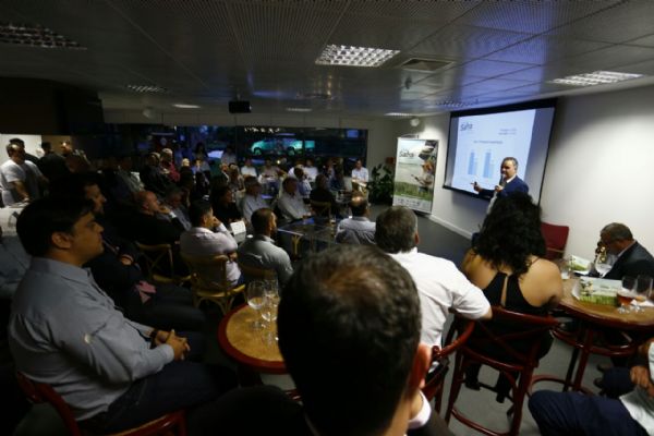 Integrar tecnologia e intelig&ecirc;ncia de mercado &eacute; essencial para o agro brasileiro