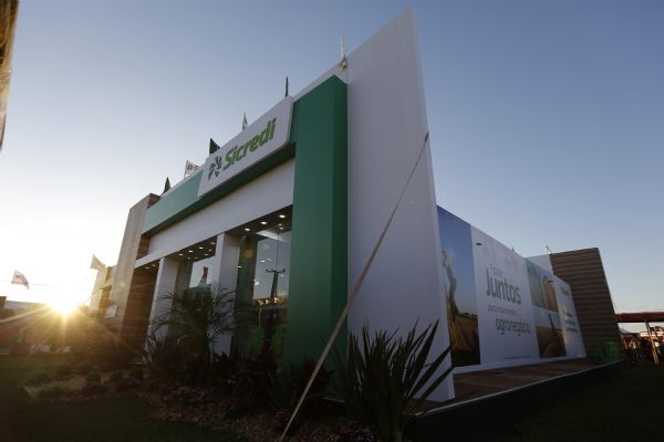 Sicredi bate recordes no Show Rural Coopavel 2018